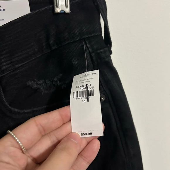 NWT Old  Navy Black Slouchy Straight Jeans - Picture 4 of 4